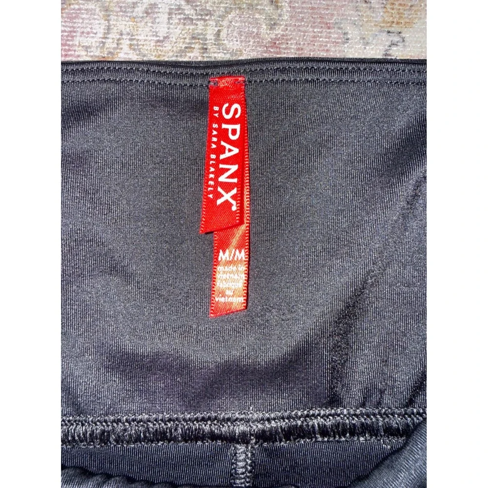 Spanx Faux Leather Leggings Black High Waisted Shaper Womens Medium Smoothing - Picture 2 of 8